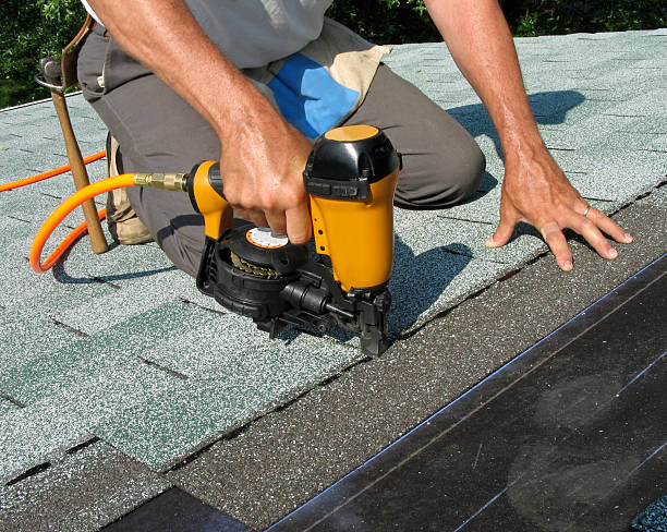 Roof Gutter Cleaning in Carmel By The Sea, CA